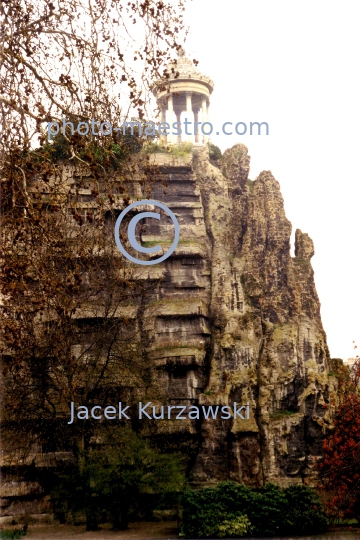 France,Paris,Parc des Buttes Chaumont,Sybille,history,architecture