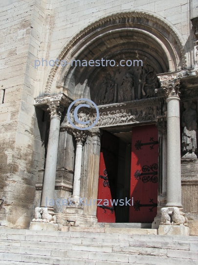 France-Provence-Saint Gilles-Sanctuary-architecture-medieval art