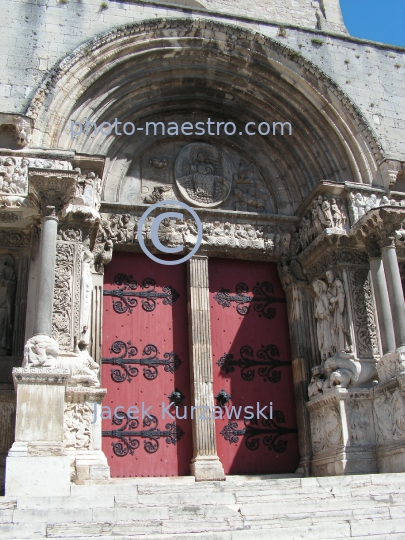 France-Provence-Saint Gilles-Sanctuary-architecture-medieval art