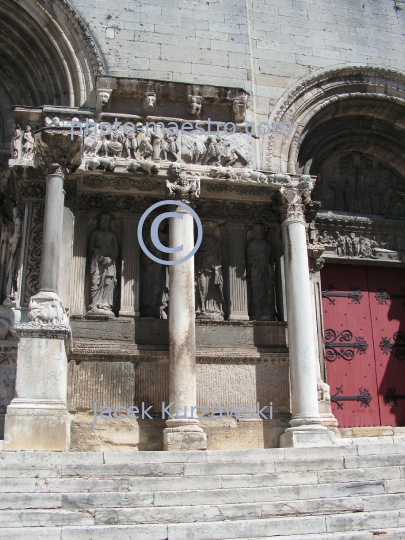 France-Provence-Saint Gilles-Sanctuary-architecture-medieval art