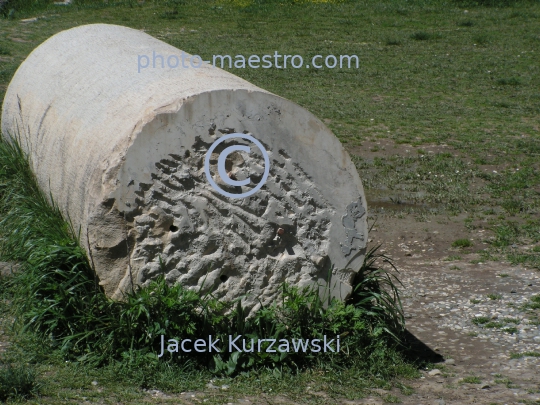 Georgia,Kutaisi,Imeretia Region,architecture,history,culture,comuniaction,city center,Bagrati Cathedral,nature,artefacts,detail