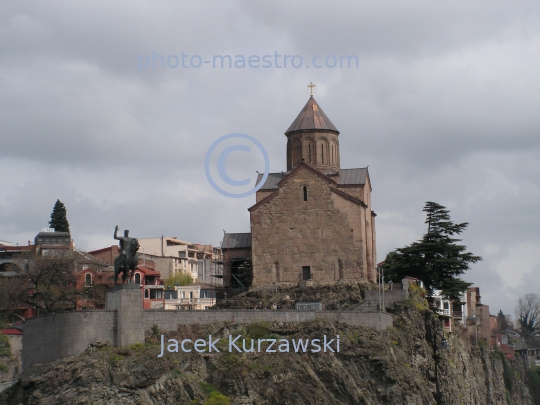 Georgia,Tibilisi,capital city of Georgia,city center,Old Town,architecture,buildings,traditional buildings,Kura,river,Metekhi Church,Statue of King Vakhtang Gorgasali

