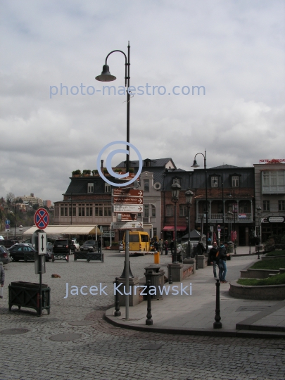 Georgia,Tibilisi,capital city of Georgia,city center,Old Town,architecture,buildings,traditional buildings,Kura,river,Metekhi Church,Statue of King Vakhtang Gorgasali

