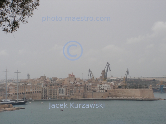 Malta,Valetta,architecture,port,haven,harbor,cranes,shops