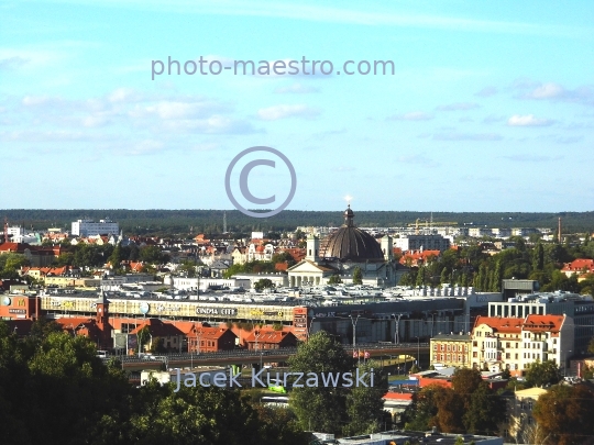 Poland,Bydgoszcz,Kuyavian-Pomeranian Voivodeship,architecture,City center,,Basilic Church,Focus Mall.University Bridge,aerial view