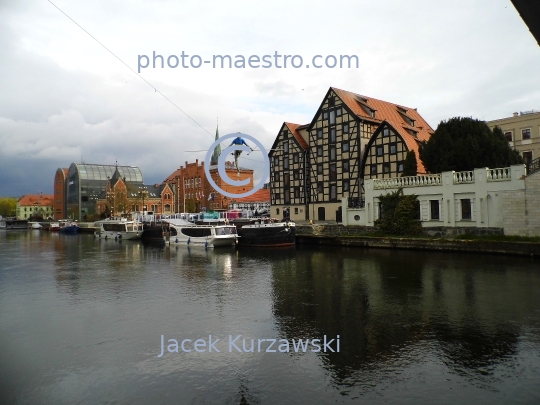 Poland,Bydgoszcz,Kuyavian-Pomeranian Voivodeship,architecture,city center,Brda river ,grenairies,post office,ambience