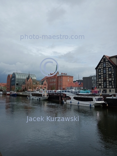 Poland,Bydgoszcz,Kuyavian-Pomeranian Voivodeship,architecture,city center,Brda river ,grenairies,post office,ambience