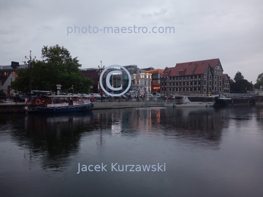 Poland,Bydgoszcz,Kuyavian-Pomeranian Voivodeship,architecture,city center,Brda river ,grenairies,post office,twilight