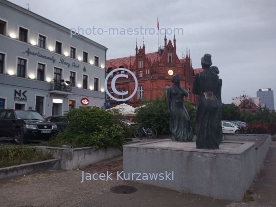 Poland,Bydgoszcz,Kuyavian-Pomeranian Voivodeship,architecture,city center,Brda river ,grenairies,post office,twilight