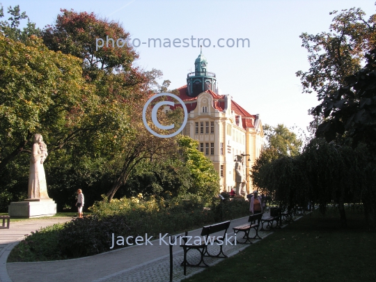 Poland,Bydgoszcz,Kuyavian-Pomeranian Voivodeship,architecture,history,city center,monuments,Filharmony,park,sculpture