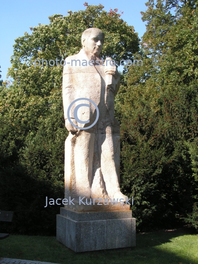 Poland,Bydgoszcz,Kuyavian-Pomeranian Voivodeship,architecture,history,city center,monuments,Filharmony,park,sculpture