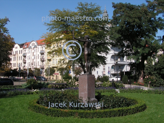 Poland,Bydgoszcz,Kuyavian-Pomeranian Voivodeship,architecture,history,city center,monuments,parc,The Archer Lady Sculpture