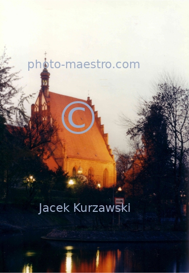 Poland,Bydgoszcz,Kuyavian-Pomeranian Voivodeship,Brda,river,ambience,autumn,city center,architecture,parish church,monuments,ilumination