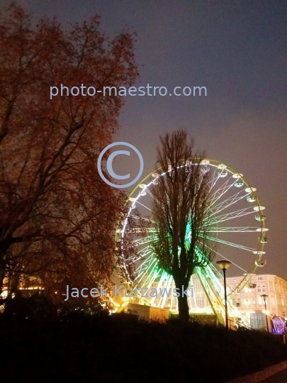 Poland,Bydgoszcz,Kuyavian-Pomeranian Voivodeship,Old Town,architecture,city center,Christmas,night,sighting wheel