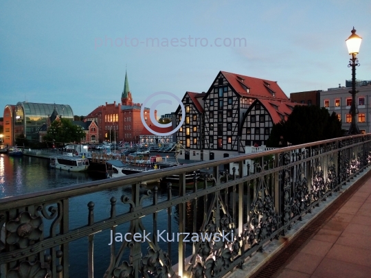 Poland,Bydgoszcz,Kuyavian-Pomeranian Voivodeship,Old Town,architecture,grenairies,twilight,sunset,Brda river