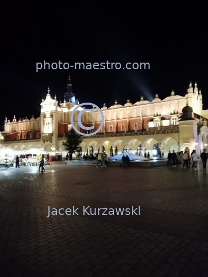 Poland,Cracow,Lesser Poland Voivodeship,architecture,monouments,history,Old Town,ambience,night,Old Town market Square,Hall