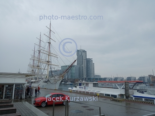 Poland,Gdynia,Pomeranian Voivodeship,Baltic Sea,port,harbour,buildings,city center,architecture,vessels,ships,spring