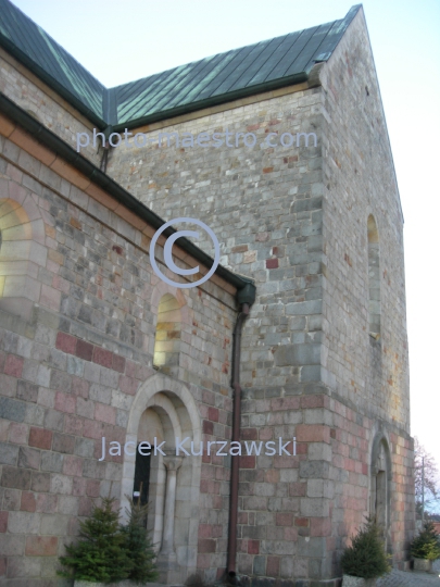 Poland,Kruszwica,Kuyavian-Pomeranian Voivodeship,Colegial Church,Roman art,architecture,monuments,twilight,ambience