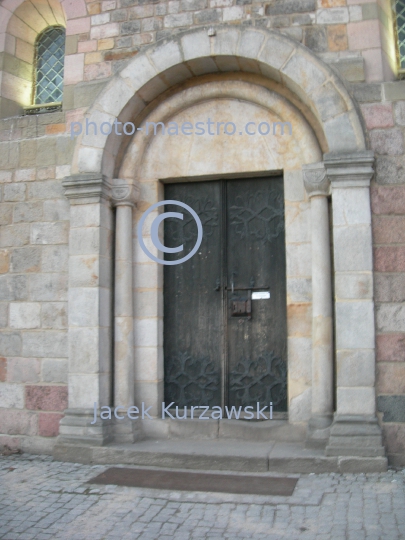 Poland,Kruszwica,Kuyavian-Pomeranian Voivodeship,Colegial Church,Roman art,architecture,monuments,twilight,ambience