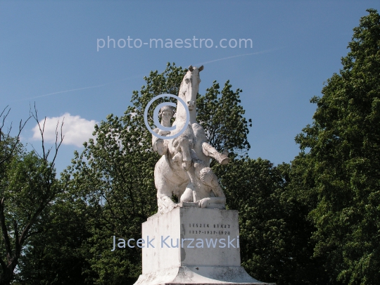 Poland,Marcinkowo Gorne,,Kuyavian-Pomeranian Voivodeship,Leszek Bialy,prince,statuearchitecture