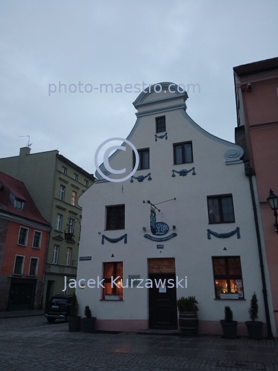 Poland,Torun,Kuyavian-Pomeranian Voivodeship,architecture,New Town ,Unesco,monuments,spring,ambience,ilumination,Blue Upron Inn