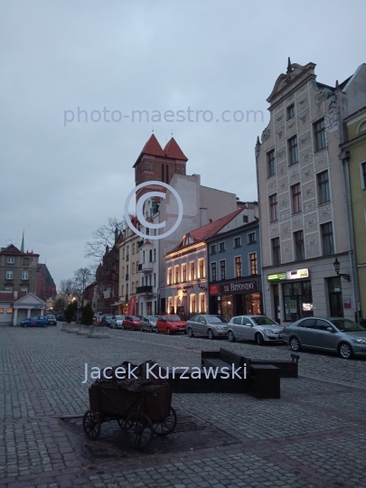 Poland,Torun,Kuyavian-Pomeranian Voivodeship,architecture,New Town ,Unesco,monuments,spring,ambience,ilumination,St James Church