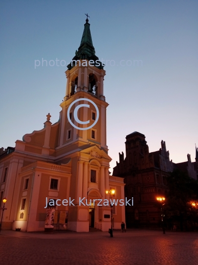 Poland,Torun,Kuyavian-Pomeranian Voivodeship,architecture,Old Town,,monuments,spring,city center,Old Market Square,Church