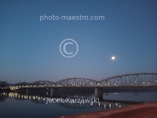 Poland,Torun,Kuyavian-Pomeranian Voivodeship,architecture,Old Town,panoramical view,Vistula,bridge,sunrise,ilumination,moon