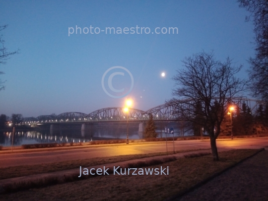 Poland,Torun,Kuyavian-Pomeranian Voivodeship,architecture,Old Town,panoramical view,Vistula,bridge,sunrise,ilumination,moon