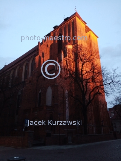 Poland,Torun,Kuyavian-Pomeranian Voivodeship,architecture,Old Town,panoramical view,Zeglarska Str.,Cathedral,sunset,ilumination