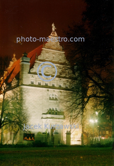 Poland,Torun,Kuyavian-Pomeranian Voivodeship,architecture,Old Town,Unesco,monuments.winter,ambience,ilumination,nocturne