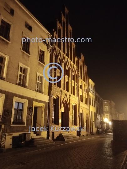 Poland,Torun,Kuyavian-Pomeranian Voivodeship,architecture,Old Town,Unesco,monuments.winter,ambience,walls,night,ilumination,Nicolaus Copernicus house