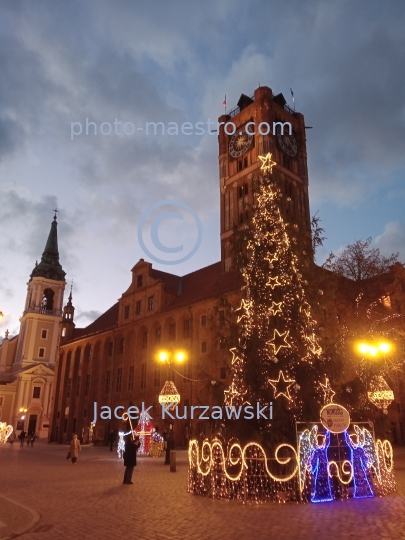 Poland,Torun,Kuyavian-Pomeranian Voivodeship,architecture,OldTown,Town Hall,ilumination,winter,Christmas decoration