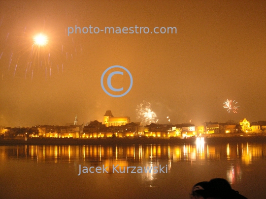 Poland,Torun,Kuyavian-Pomeranian Voivodeship,architecture,Vistula,Ilumination,fireworks