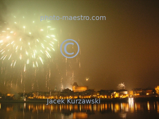 Poland,Torun,Kuyavian-Pomeranian Voivodeship,architecture,Vistula,Ilumination,fireworks