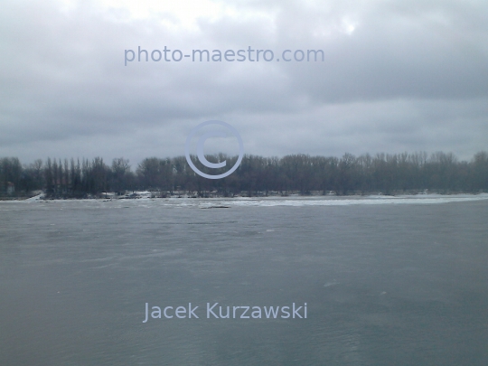 Poland,Torun,Kuyavian-Pomeranian Voivodeship,city center,snow,ice,park,ambience,winter,Vistula