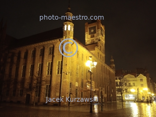 Poland,Torun,Kuyavian-Pomeranian Voivodeship,Old Town,gothic,architecture,history,UNESCO,panoramical view,ilumination,rain,reflections,City hall