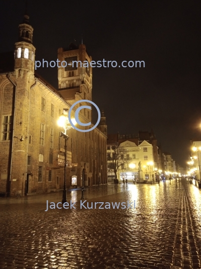 Poland,Torun,Kuyavian-Pomeranian Voivodeship,Old Town,gothic,architecture,history,UNESCO,panoramical view,ilumination,rain,reflections,City hall