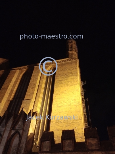 Poland,Torun,Kuyavian-Pomeranian Voivodeship,Old Town,panoramical view,ilumination,nocturne,Franciscans Church