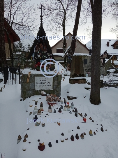 Poland,Zakopane,Lesser Poland Voivodeship,Tatra mountains,snow,winter,ambience,wooden architecture,Peksowe Brzysko Cmentary,monouments